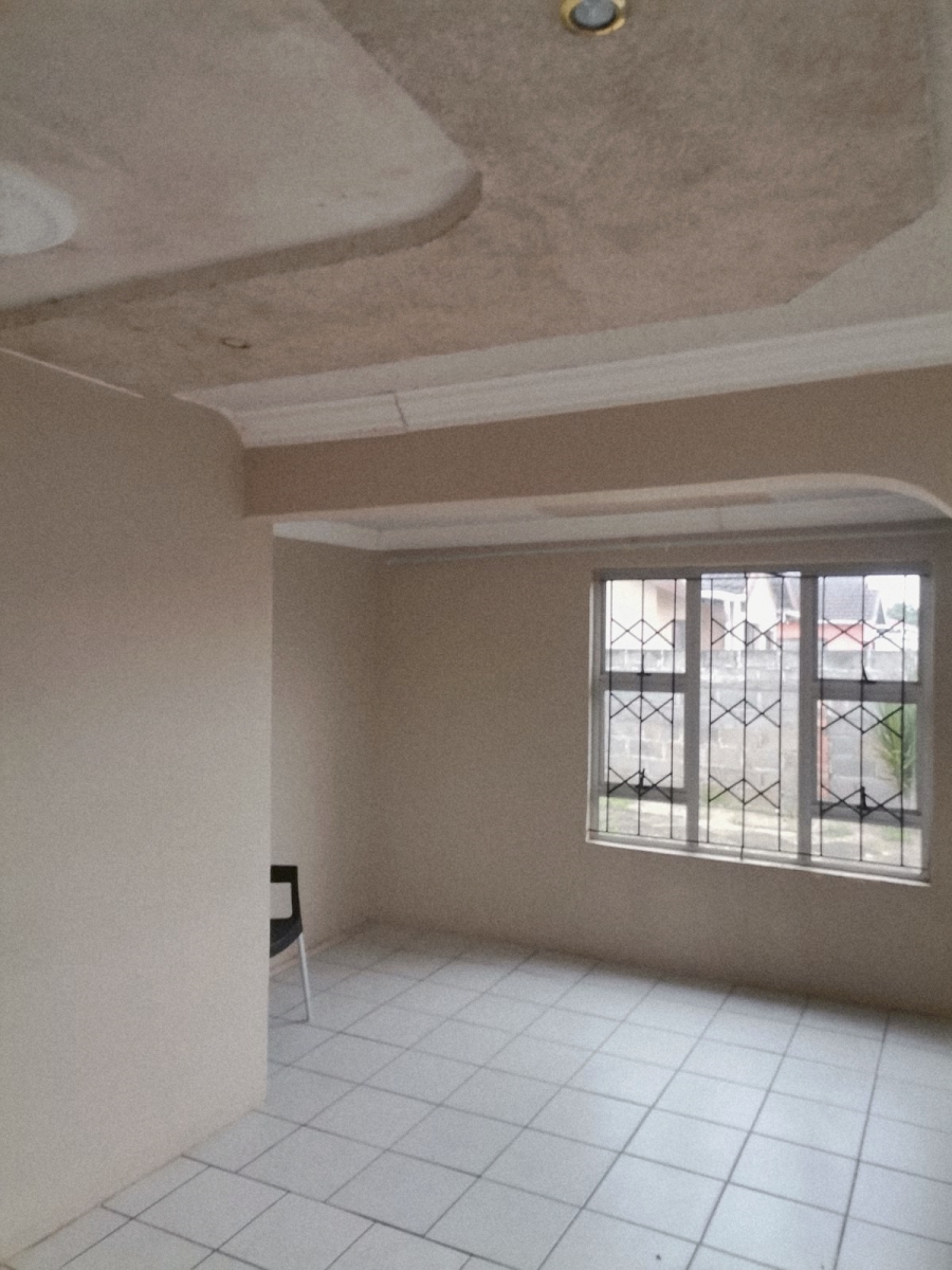 4 Bedroom Property for Sale in Honeydale KwaZulu-Natal