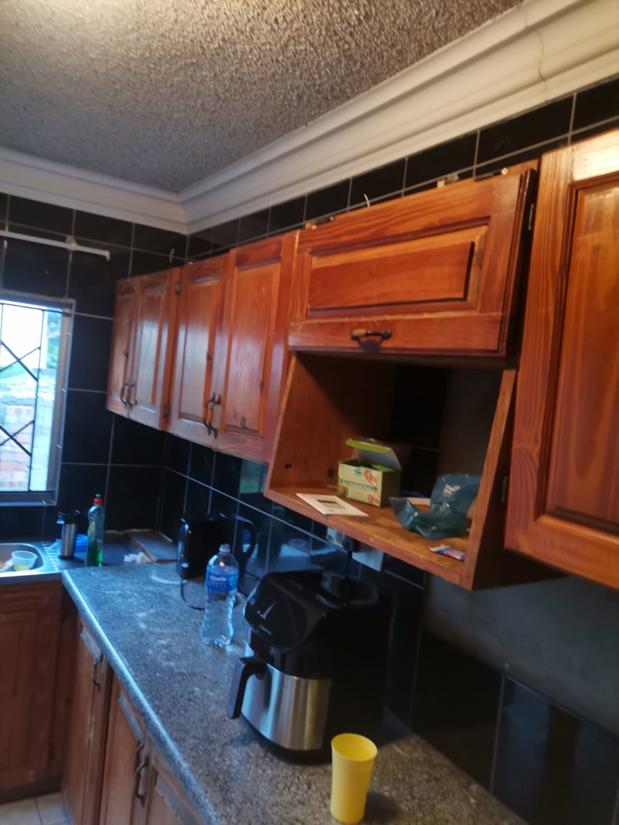 4 Bedroom Property for Sale in Honeydale KwaZulu-Natal