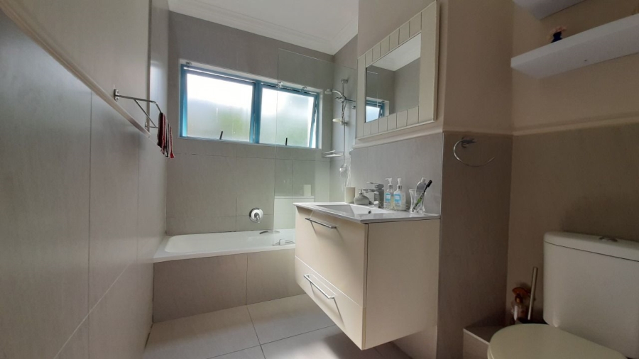 To Let 3 Bedroom Property for Rent in Seaward Estate KwaZulu-Natal