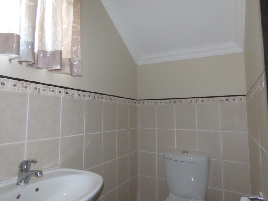 To Let 3 Bedroom Property for Rent in Seaward Estate KwaZulu-Natal