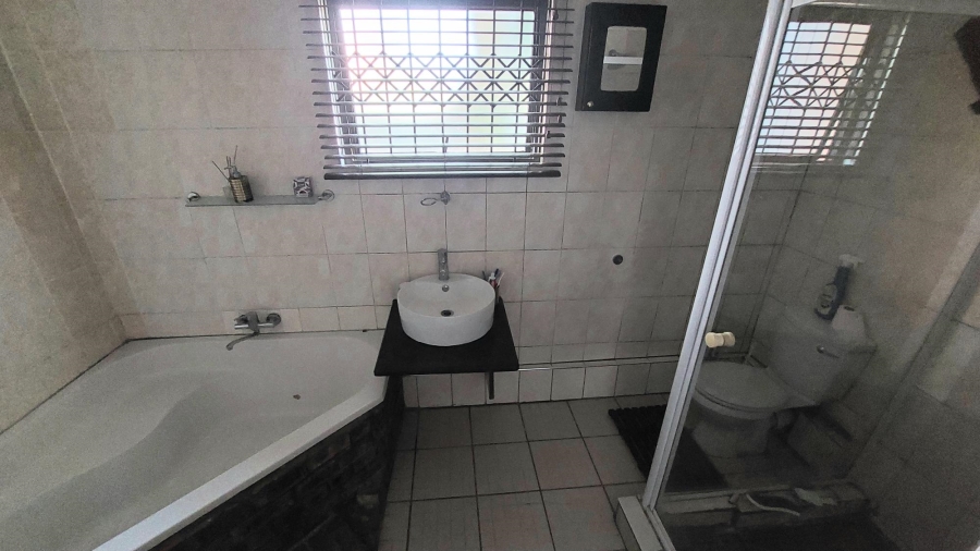 3 Bedroom Property for Sale in Chase Valley KwaZulu-Natal