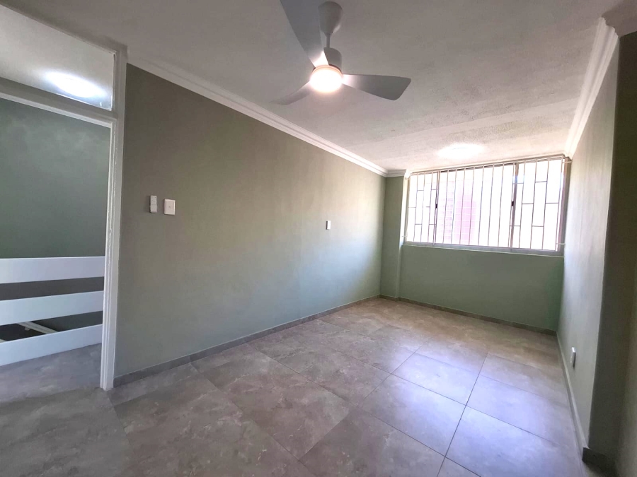 To Let 2 Bedroom Property for Rent in South Beach KwaZulu-Natal