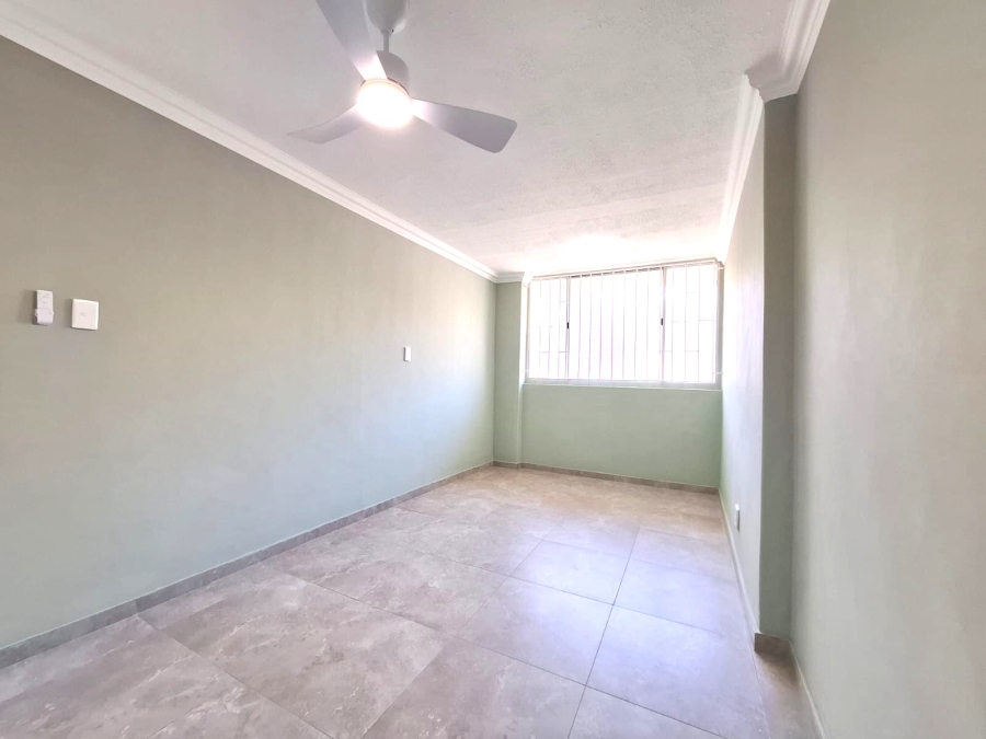 To Let 2 Bedroom Property for Rent in South Beach KwaZulu-Natal