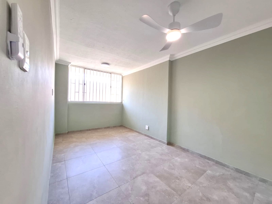 To Let 2 Bedroom Property for Rent in South Beach KwaZulu-Natal