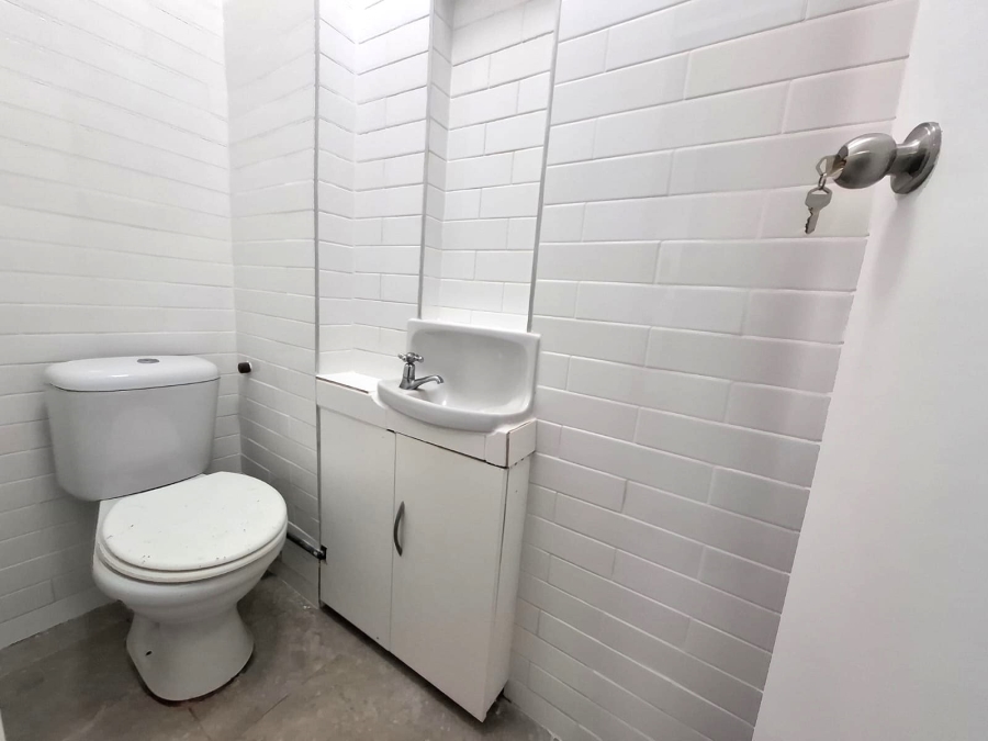 To Let 2 Bedroom Property for Rent in South Beach KwaZulu-Natal