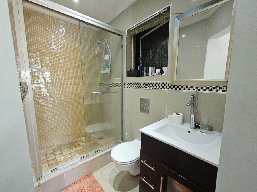 To Let 2 Bedroom Property for Rent in Warner Beach KwaZulu-Natal