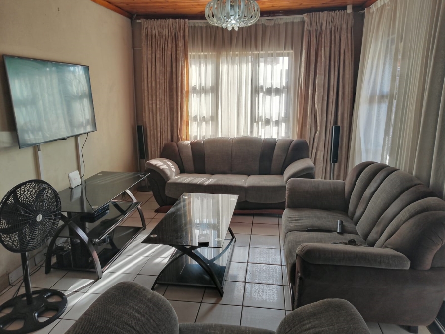 4 Bedroom Property for Sale in Bonela KwaZulu-Natal