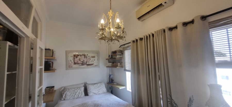 2 Bedroom Property for Sale in Essenwood KwaZulu-Natal