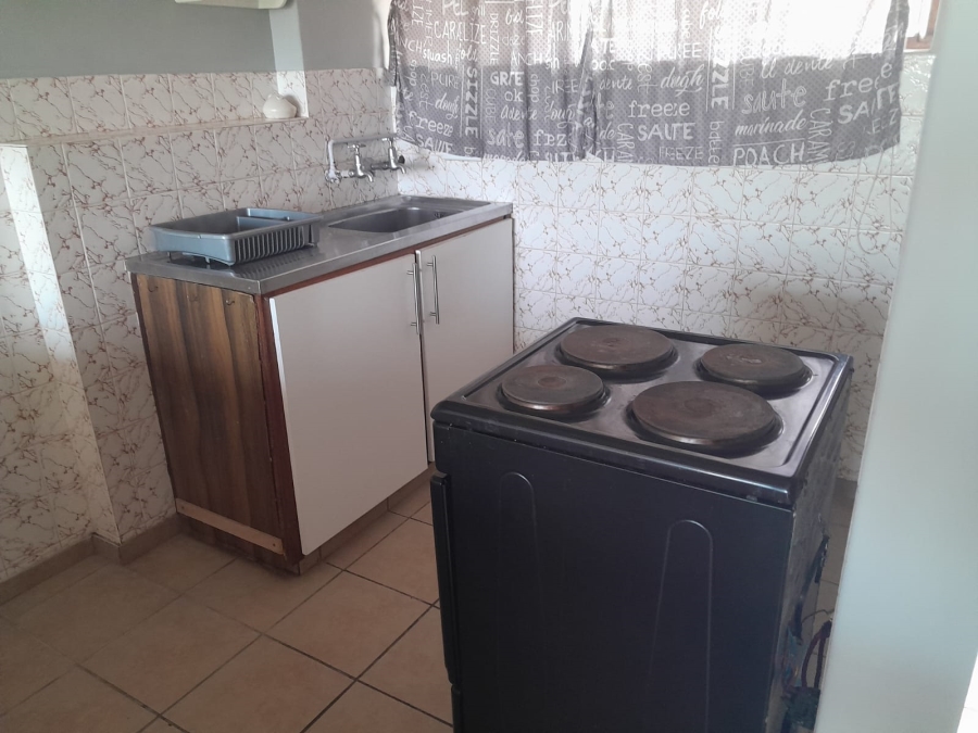 To Let 1 Bedroom Property for Rent in Illovo Beach KwaZulu-Natal