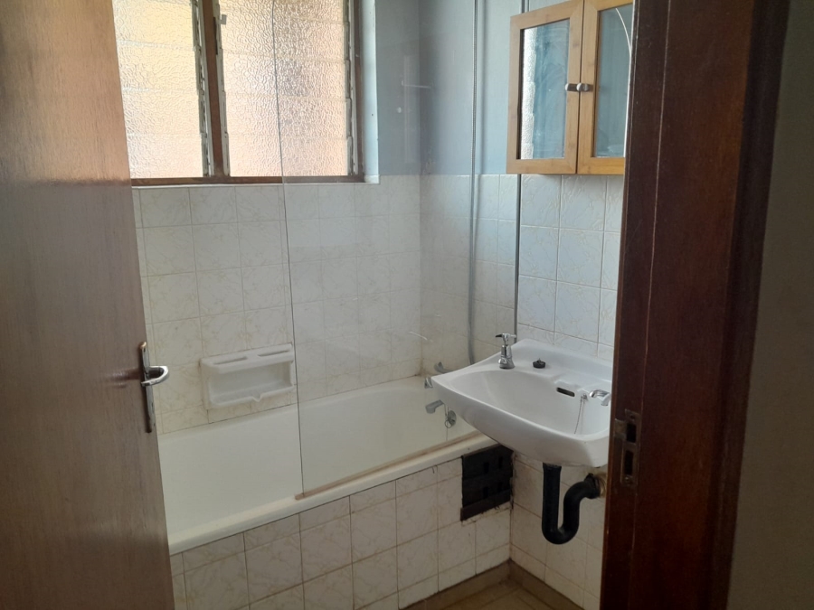 To Let 1 Bedroom Property for Rent in Illovo Beach KwaZulu-Natal