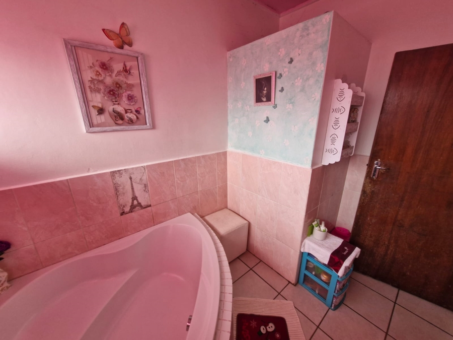 3 Bedroom Property for Sale in Bellair KwaZulu-Natal