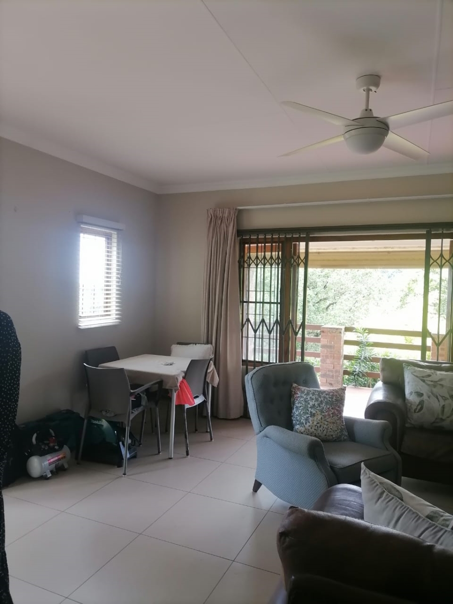 To Let 2 Bedroom Property for Rent in Dawncliffe KwaZulu-Natal