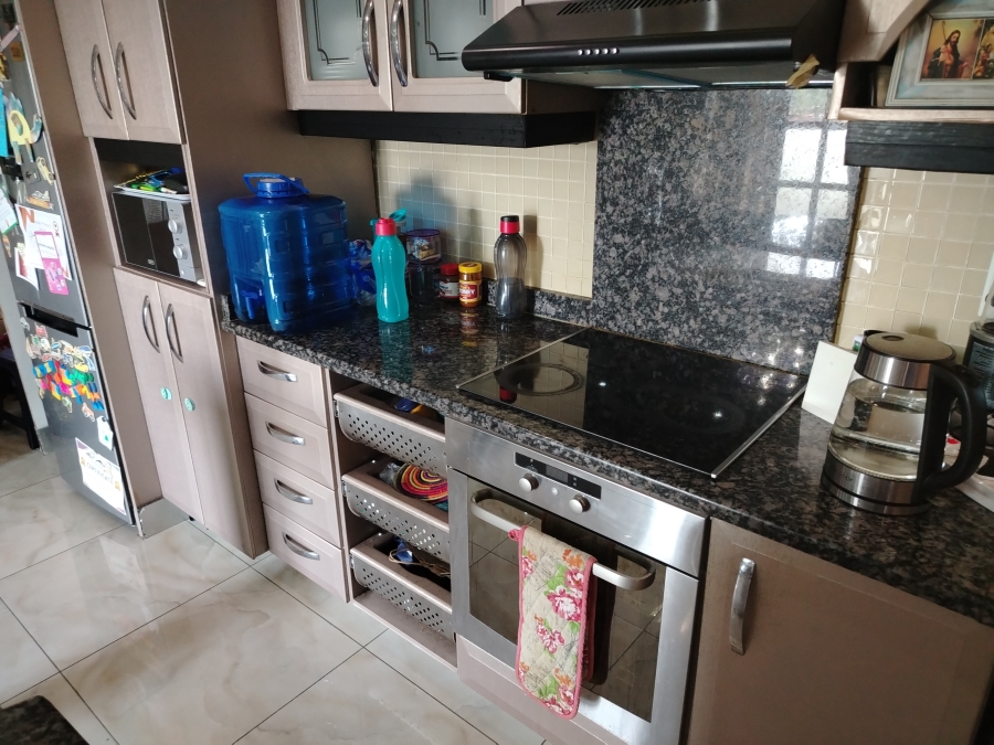 2 Bedroom Property for Sale in Bellair KwaZulu-Natal