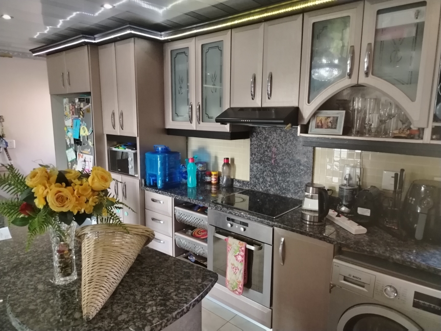 2 Bedroom Property for Sale in Bellair KwaZulu-Natal