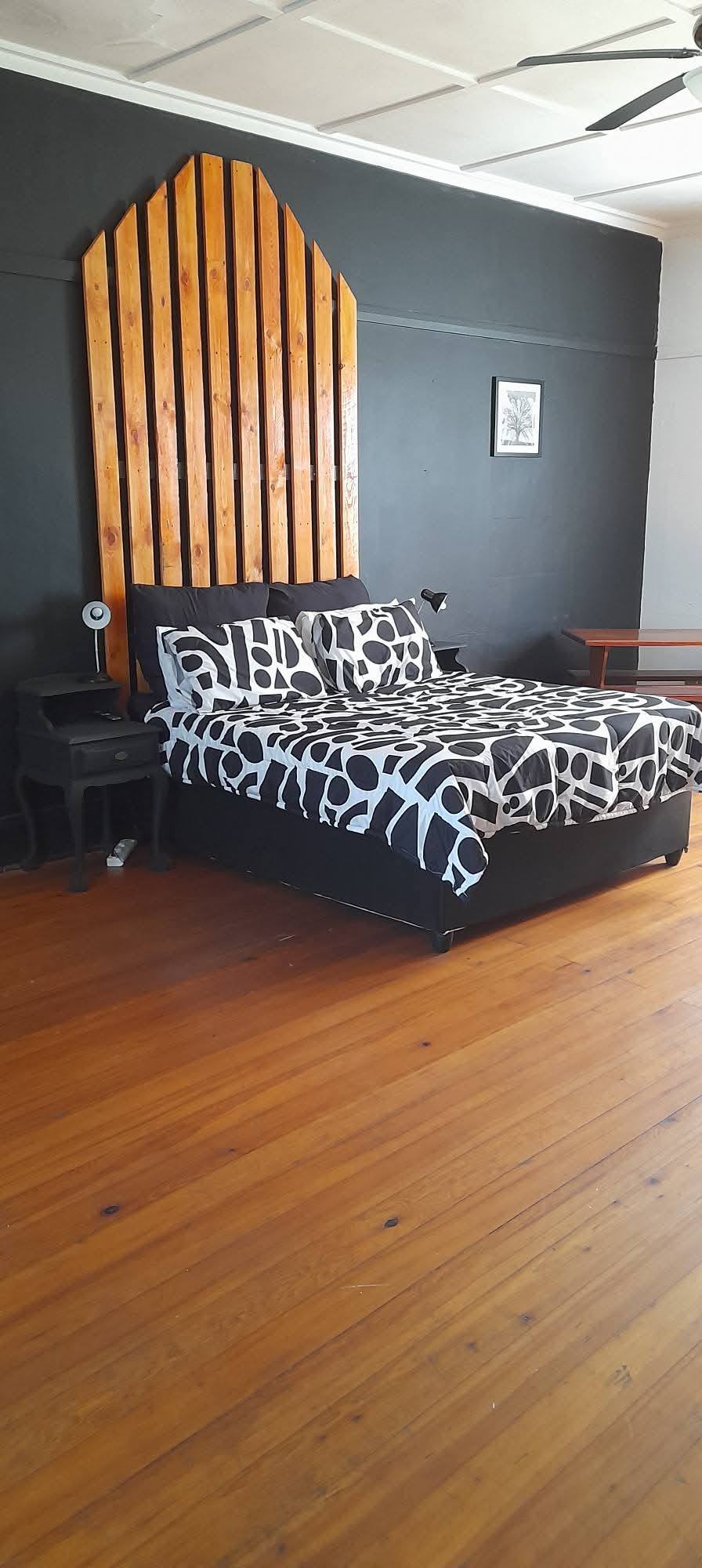 6 Bedroom Property for Sale in Lower Illovo KwaZulu-Natal