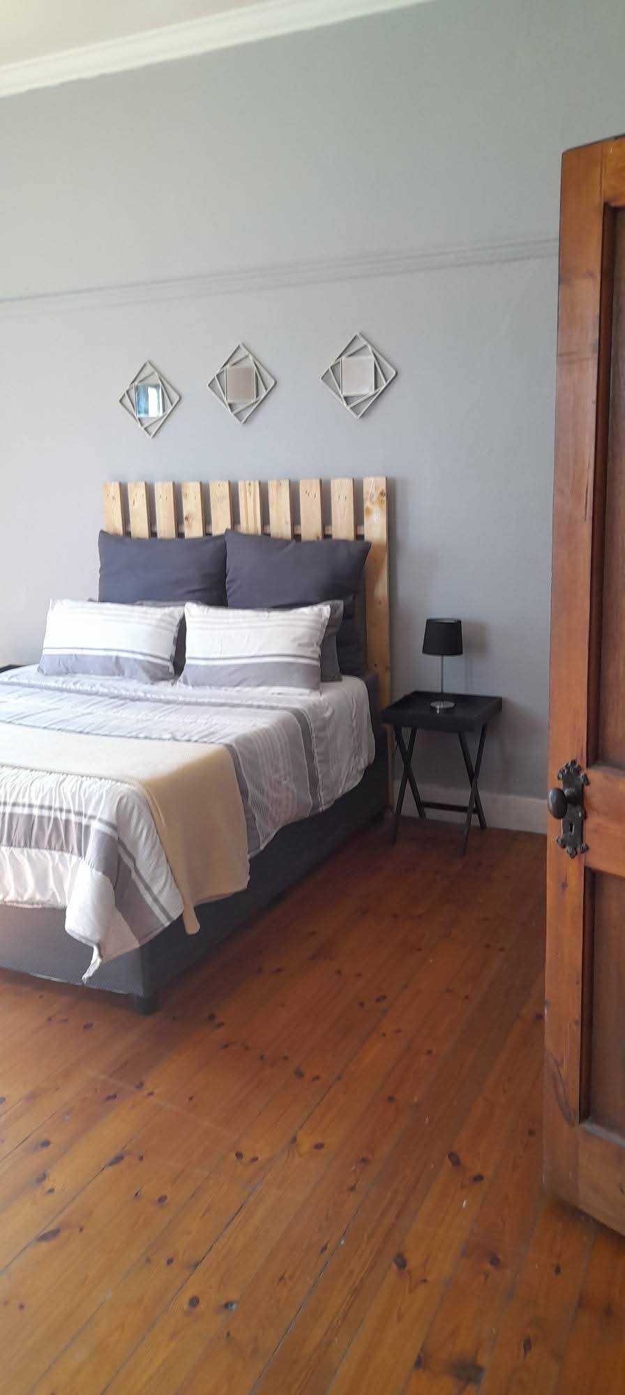 6 Bedroom Property for Sale in Lower Illovo KwaZulu-Natal