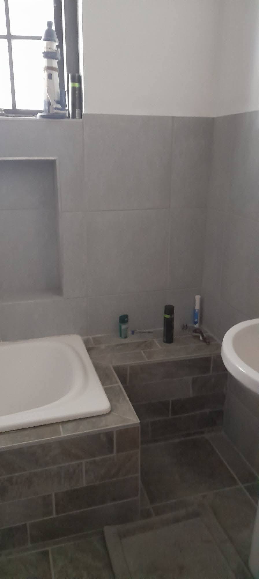 6 Bedroom Property for Sale in Lower Illovo KwaZulu-Natal