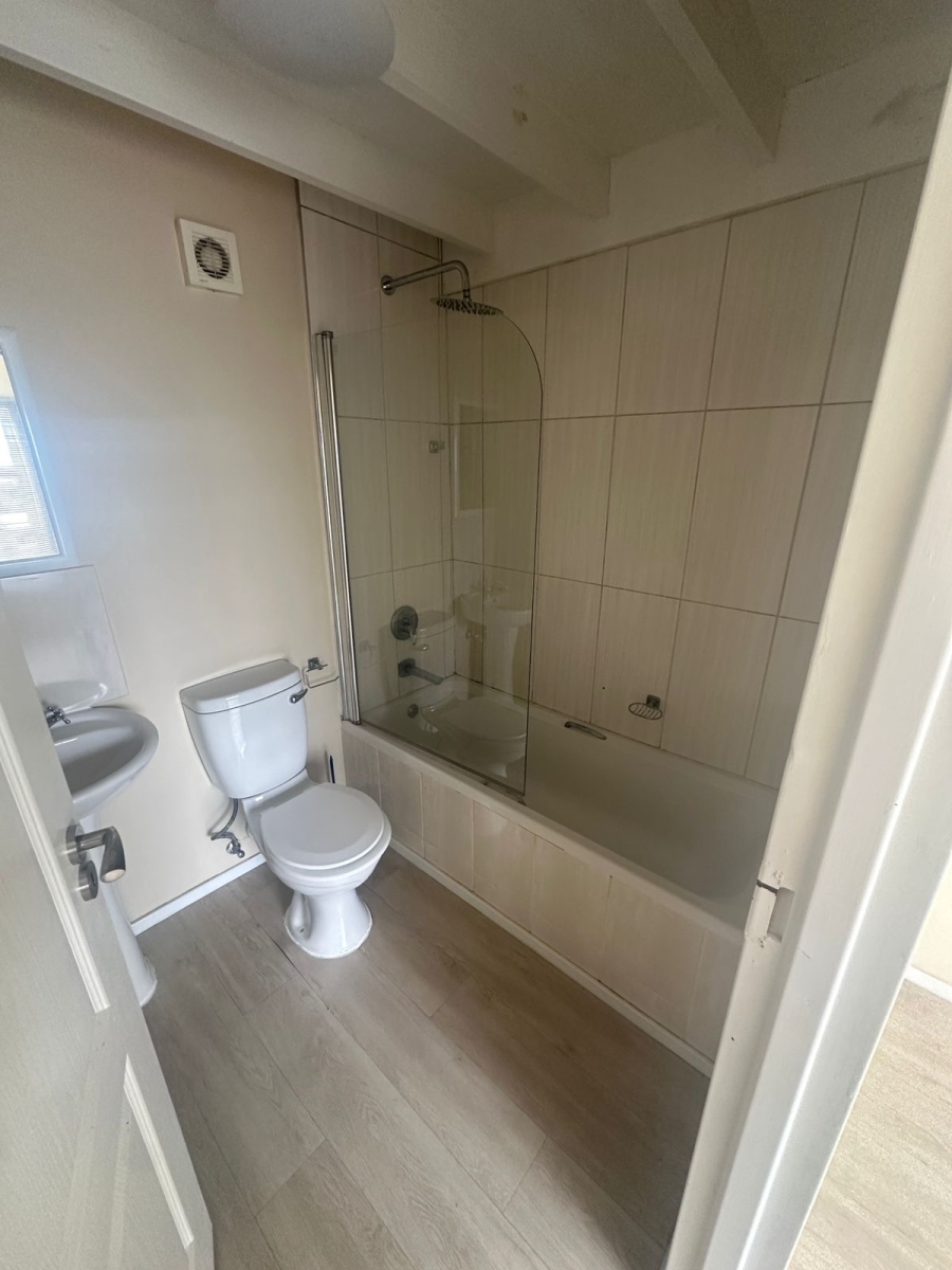 To Let 2 Bedroom Property for Rent in Chasedene KwaZulu-Natal