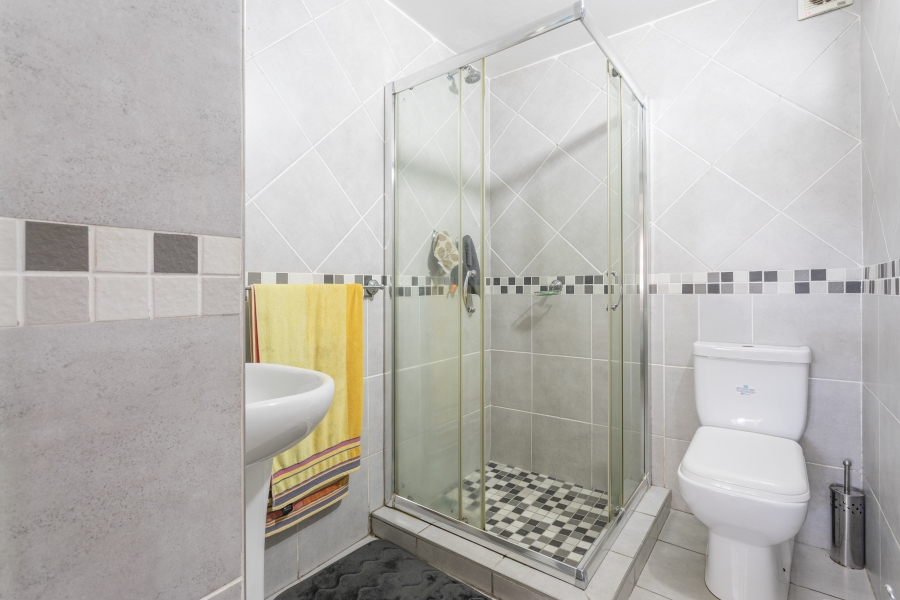 3 Bedroom Property for Sale in Deepdale KwaZulu-Natal