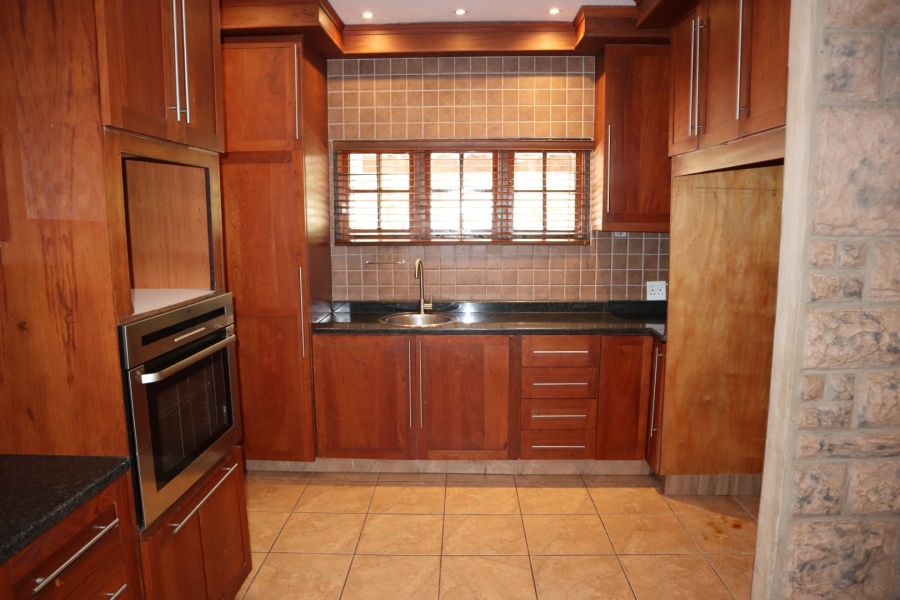 To Let 4 Bedroom Property for Rent in Hatton Estate KwaZulu-Natal