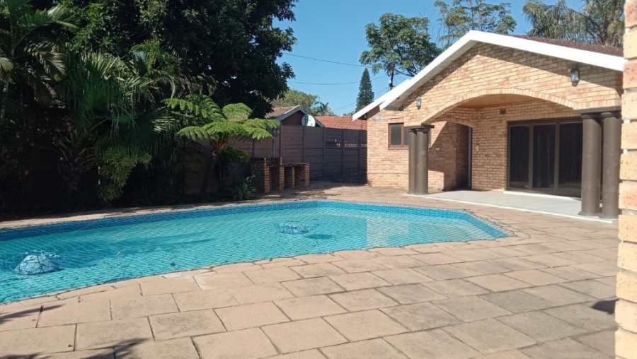 To Let 3 Bedroom Property for Rent in Amanzimtoti KwaZulu-Natal