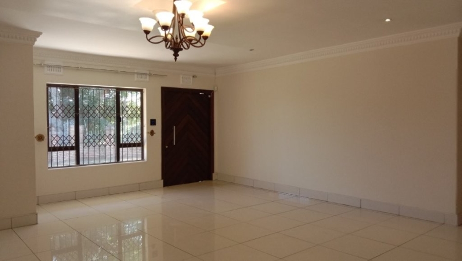 To Let 3 Bedroom Property for Rent in Amanzimtoti KwaZulu-Natal