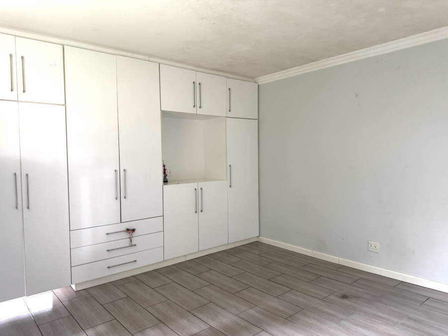 4 Bedroom Property for Sale in Scottburgh South KwaZulu-Natal