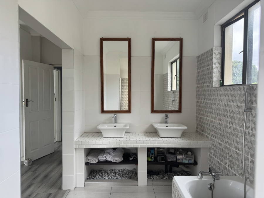 4 Bedroom Property for Sale in Scottburgh South KwaZulu-Natal