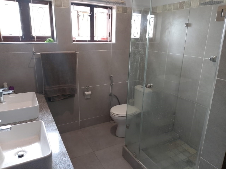 4 Bedroom Property for Sale in Glenmore KwaZulu-Natal