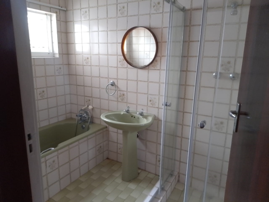 4 Bedroom Property for Sale in Glenmore KwaZulu-Natal