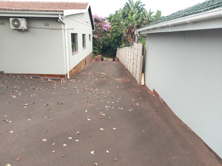 4 Bedroom Property for Sale in Glenmore KwaZulu-Natal