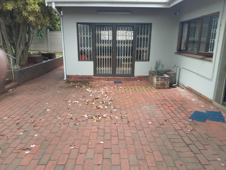 4 Bedroom Property for Sale in Glenmore KwaZulu-Natal