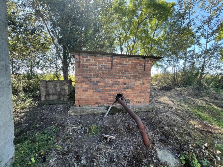 6 Bedroom Property for Sale in Weenen KwaZulu-Natal