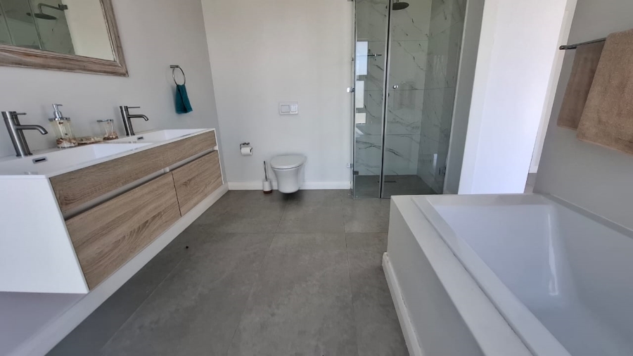 3 Bedroom Property for Sale in Sheffield Beach KwaZulu-Natal