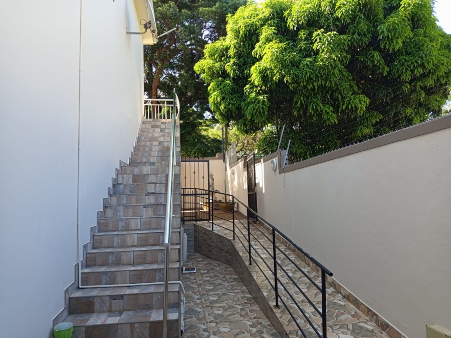 To Let 2 Bedroom Property for Rent in Umhlanga KwaZulu-Natal