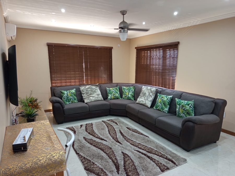 To Let 2 Bedroom Property for Rent in Umhlanga KwaZulu-Natal