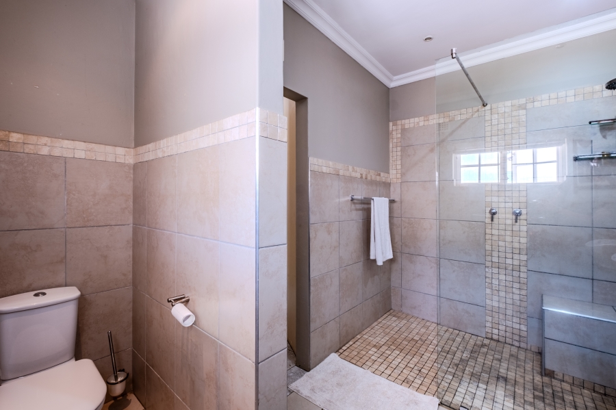 5 Bedroom Property for Sale in La Lucia KwaZulu-Natal