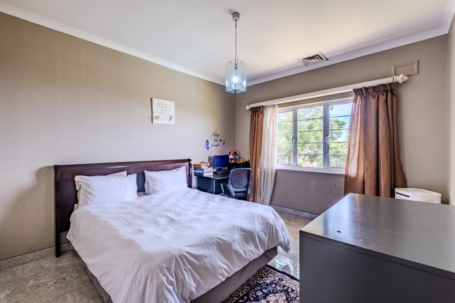 5 Bedroom Property for Sale in La Lucia KwaZulu-Natal