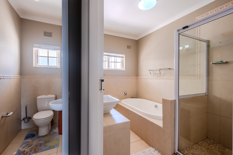 5 Bedroom Property for Sale in La Lucia KwaZulu-Natal