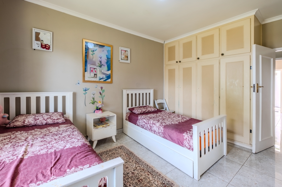 5 Bedroom Property for Sale in La Lucia KwaZulu-Natal