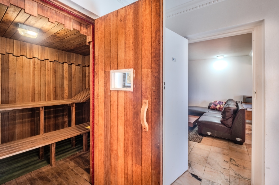 5 Bedroom Property for Sale in La Lucia KwaZulu-Natal