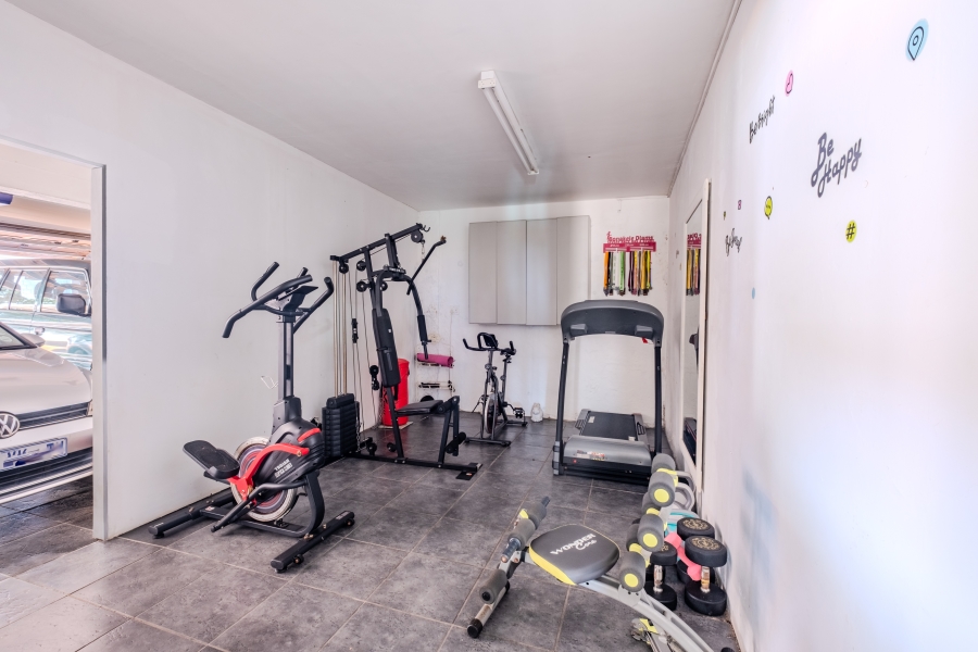 5 Bedroom Property for Sale in La Lucia KwaZulu-Natal