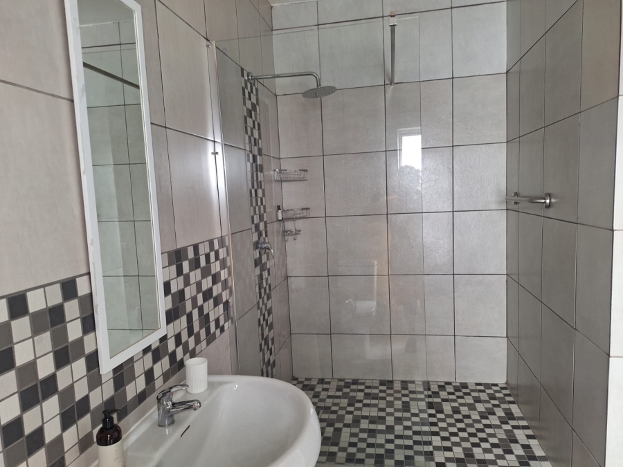 To Let 1 Bedroom Property for Rent in Umhlanga KwaZulu-Natal