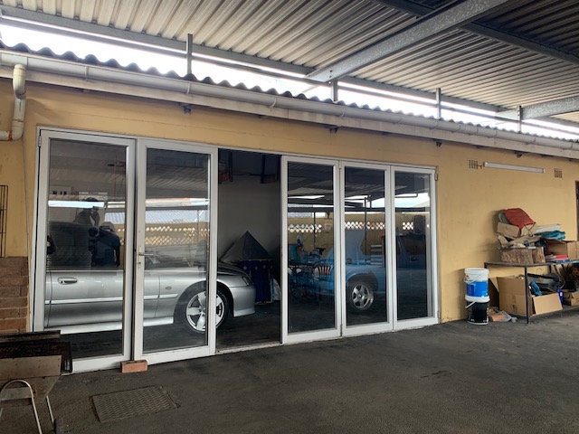 5 Bedroom Property for Sale in Shallcross KwaZulu-Natal