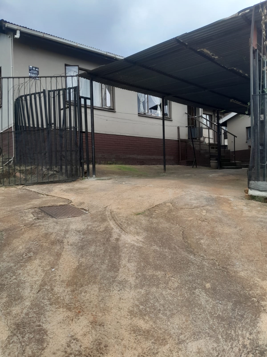 4 Bedroom Property for Sale in Raisethorpe KwaZulu-Natal