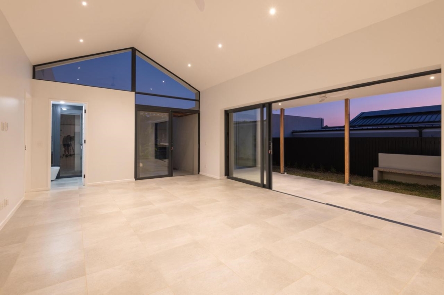 4 Bedroom Property for Sale in Elaleni Coastal Forest Estate KwaZulu-Natal