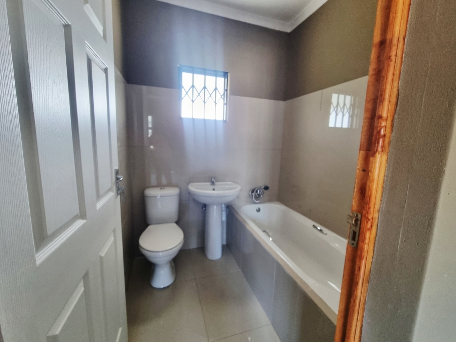 1 Bedroom Property for Sale in Ngwelezana KwaZulu-Natal