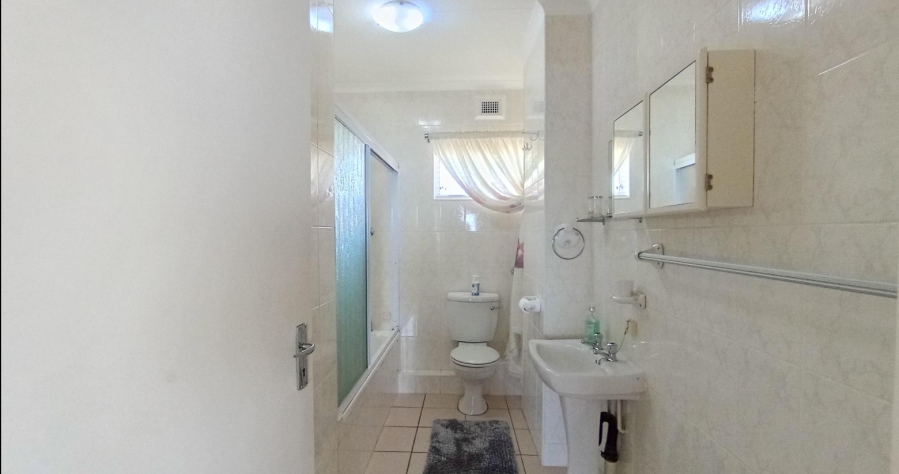 3 Bedroom Property for Sale in Scottburgh Central KwaZulu-Natal