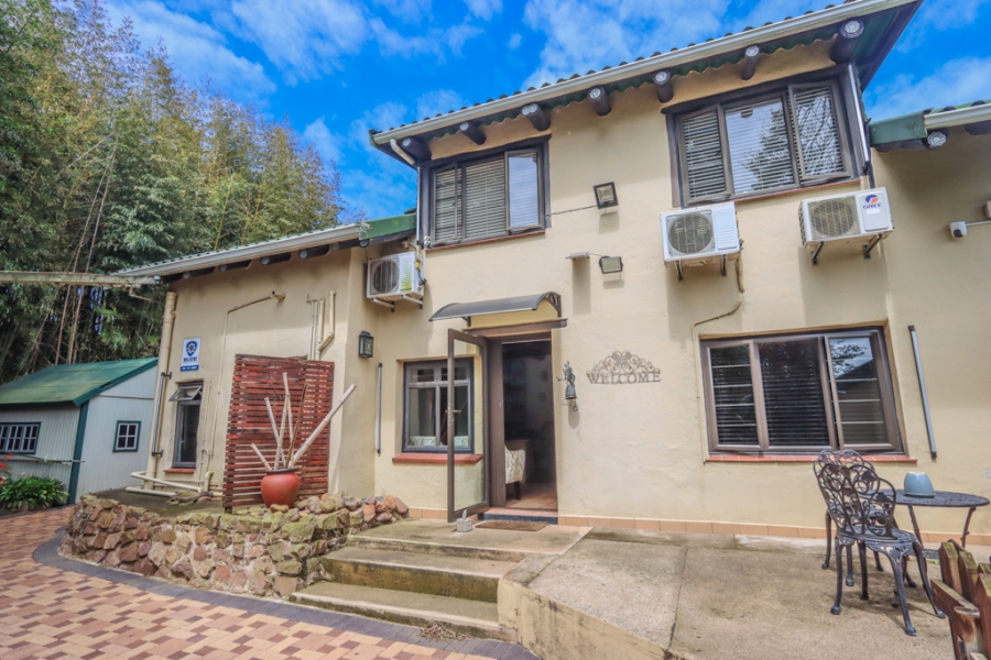 4 Bedroom Property for Sale in Amanzimtoti KwaZulu-Natal