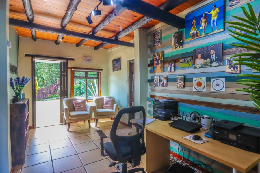 4 Bedroom Property for Sale in Amanzimtoti KwaZulu-Natal